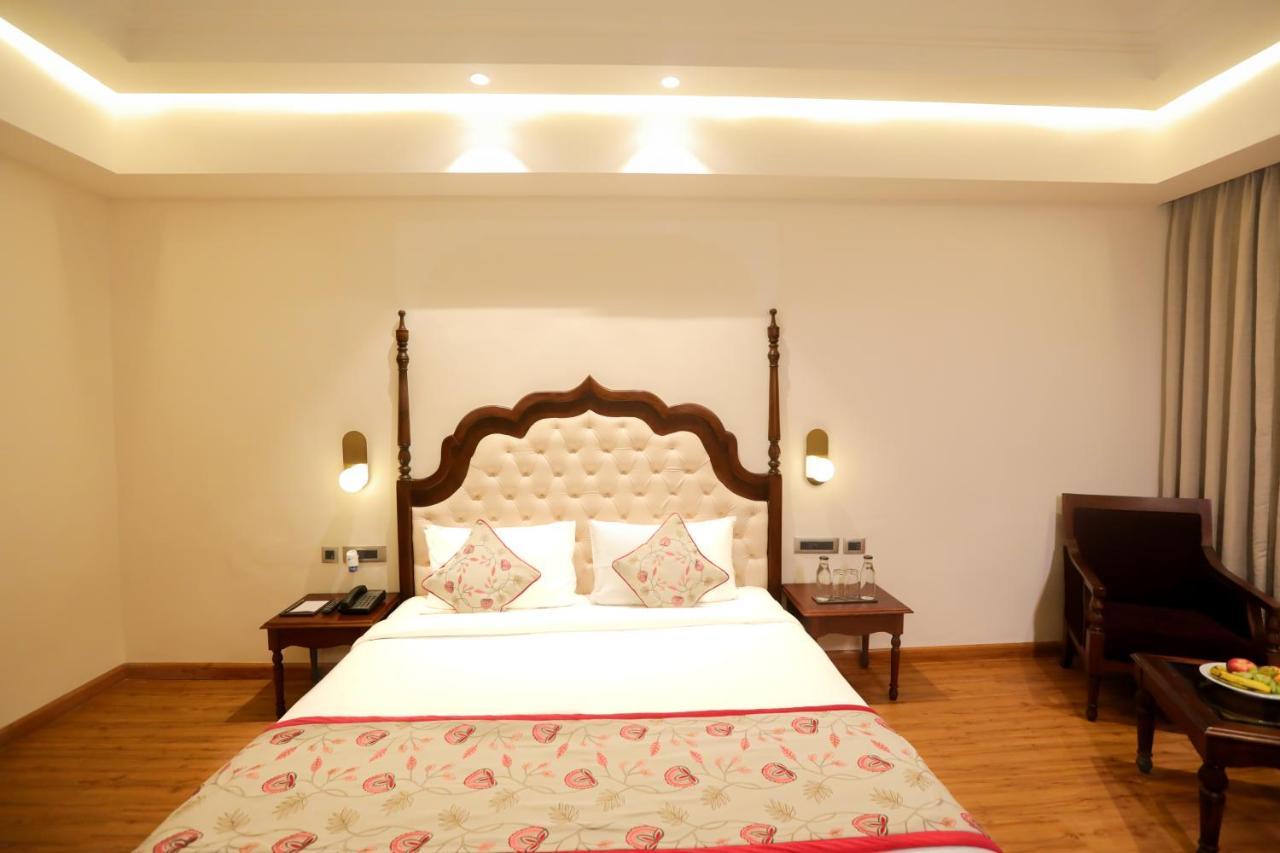 Regenta Central City Vilas Palace Ambala Bagian luar foto