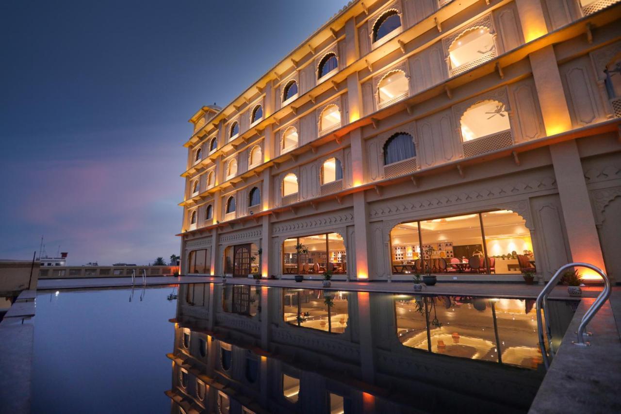 Regenta Central City Vilas Palace Ambala Bagian luar foto