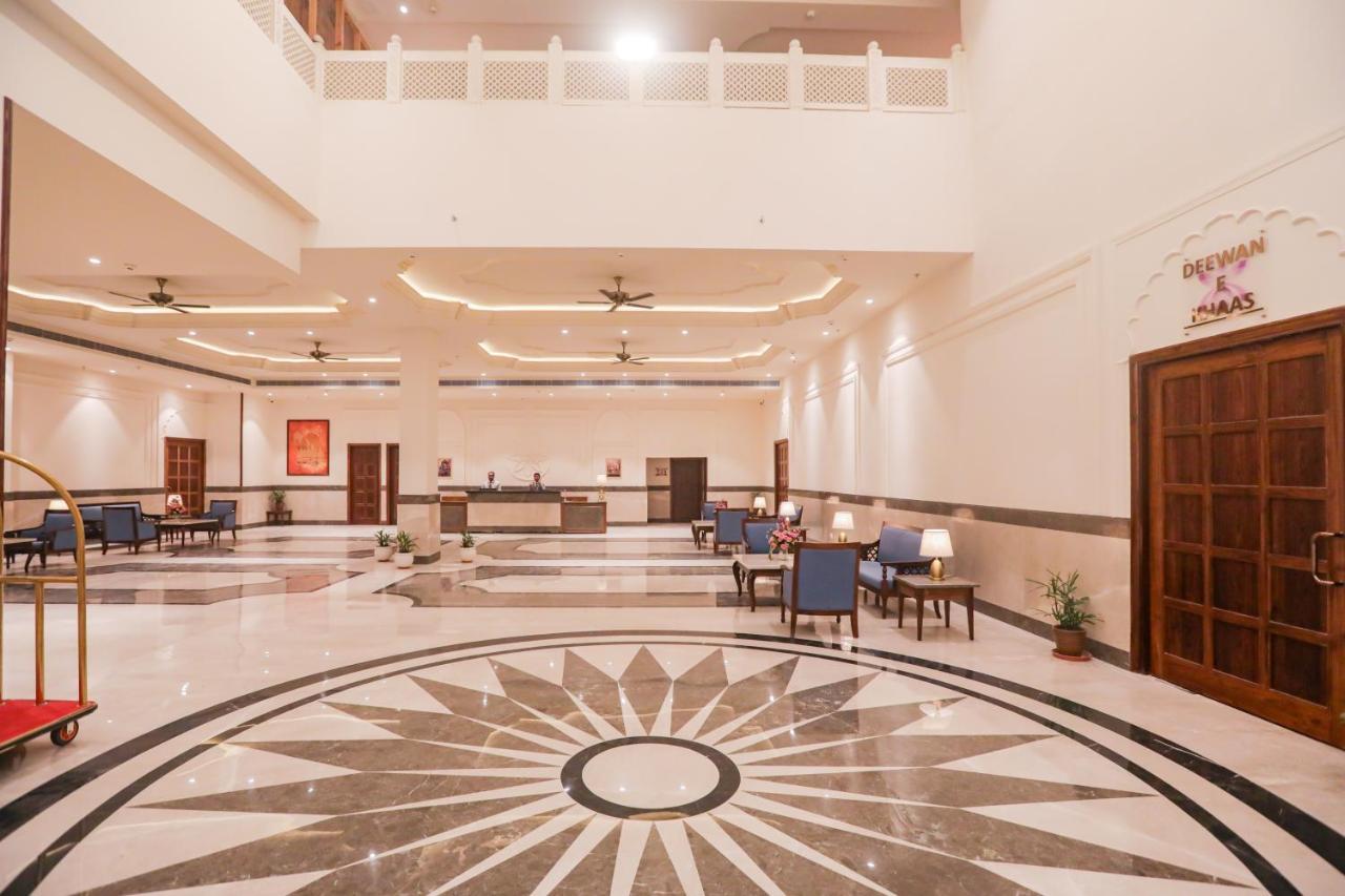 Regenta Central City Vilas Palace Ambala Bagian luar foto
