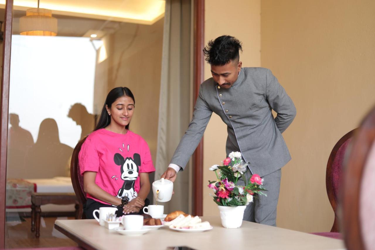 Regenta Central City Vilas Palace Ambala Bagian luar foto
