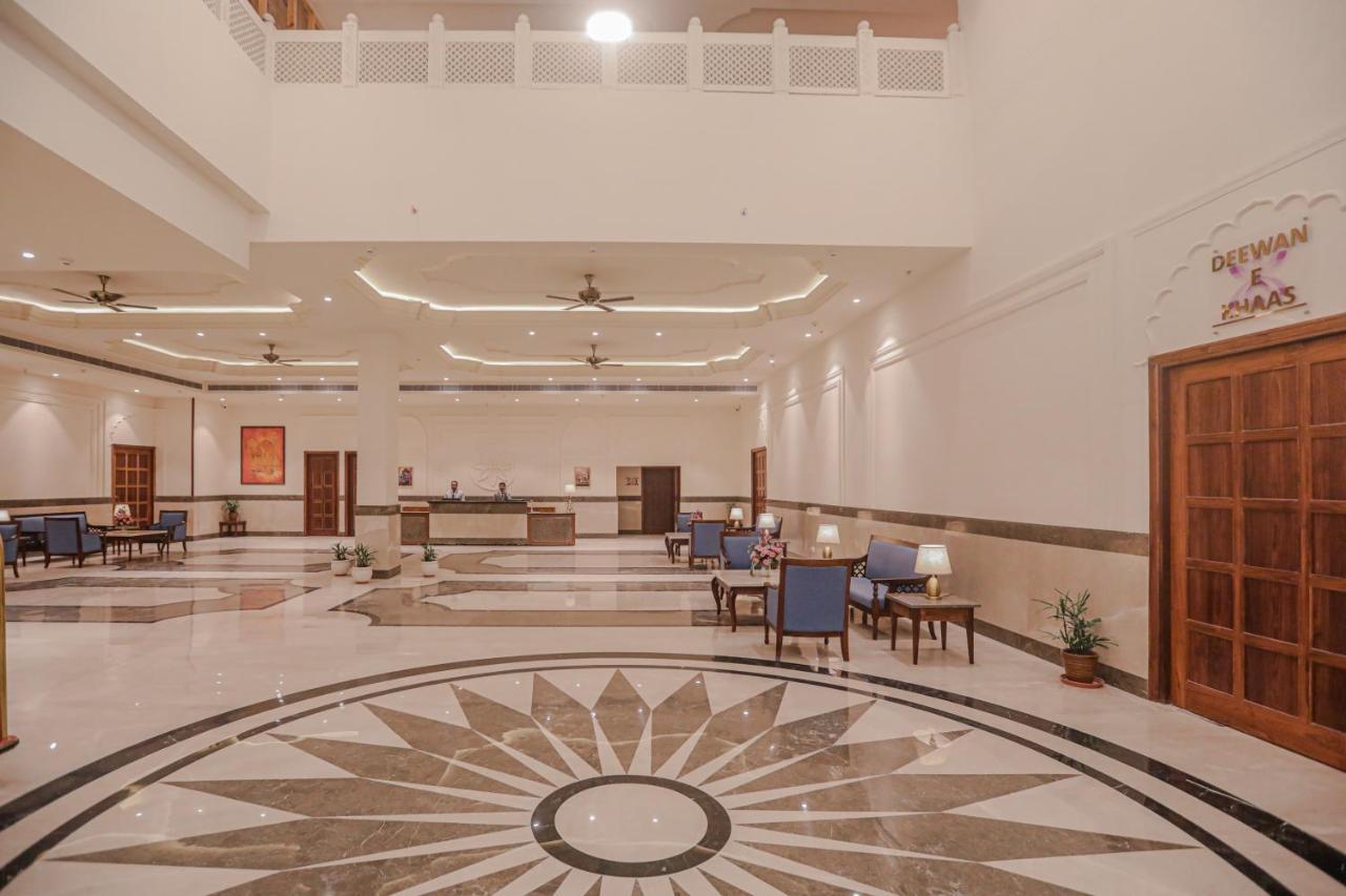 Regenta Central City Vilas Palace Ambala Bagian luar foto